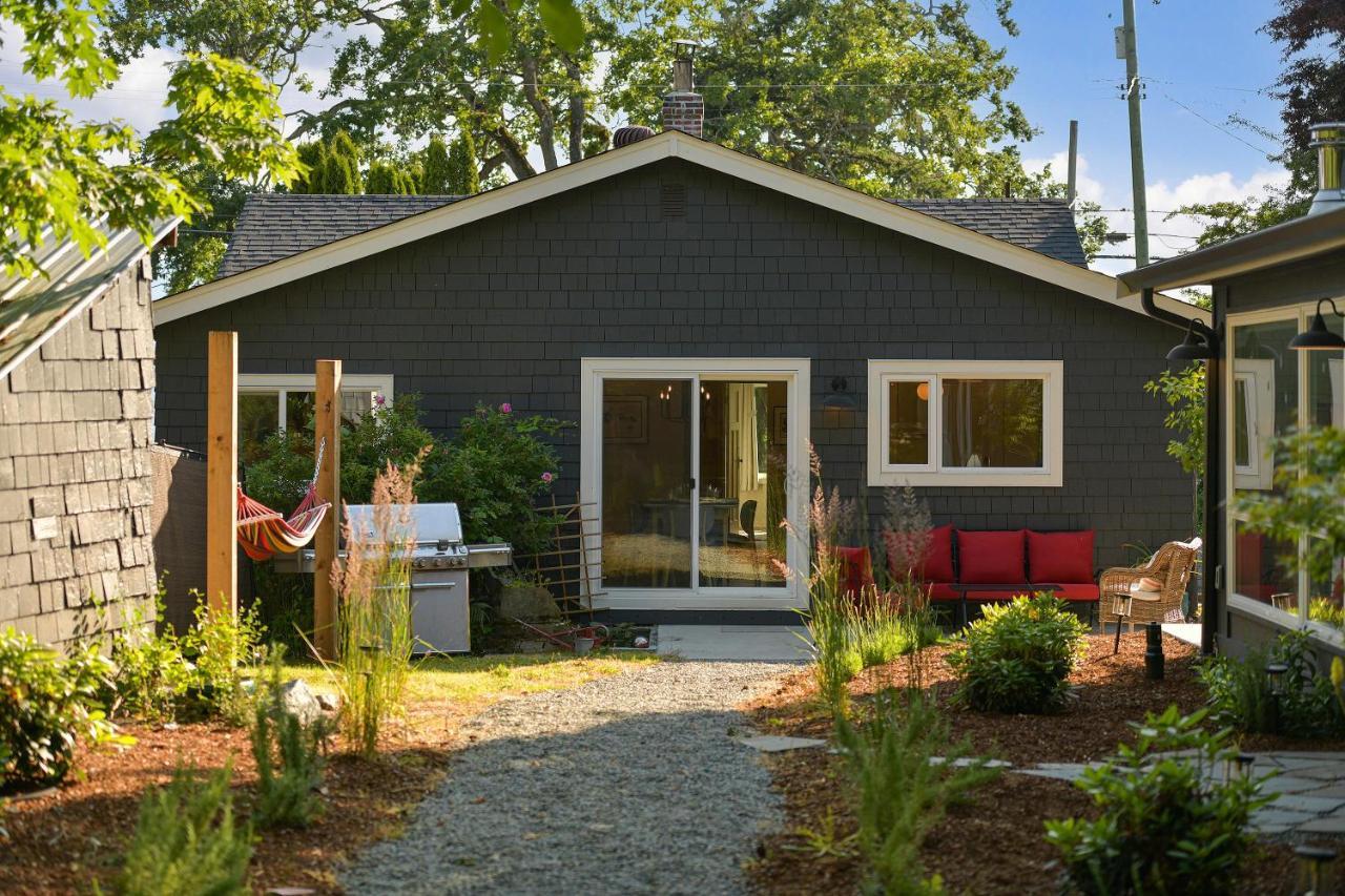 North Saanich The Bayside Cottage מראה חיצוני תמונה